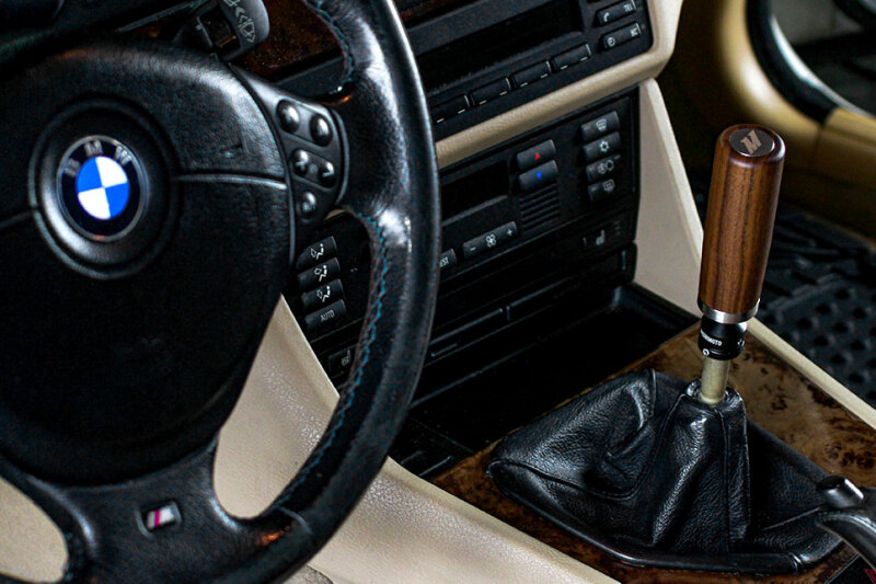 Mishimoto Non-Threaded Shifter Adapter Kit - Black - Image 3