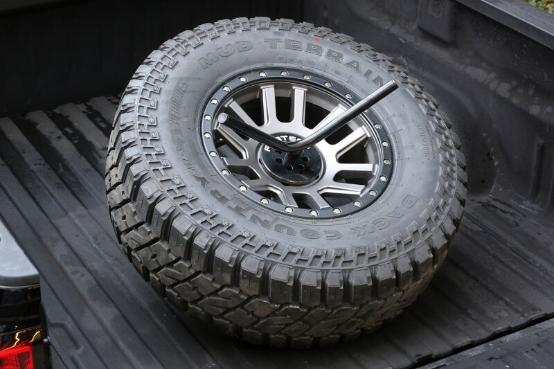 Fabtech Universal Spare Tire Angled Mount - Black - Image 3