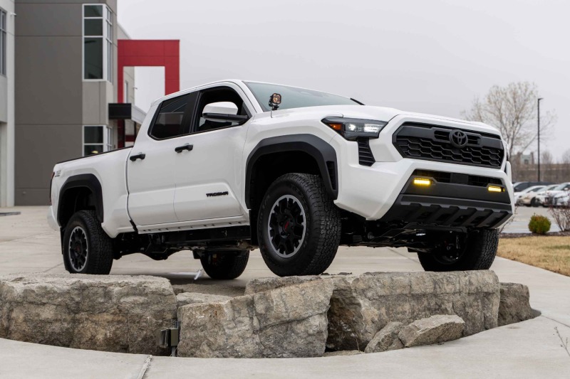 Diode Dynamics 2024+ Toyota Tacoma SS6 LED Fog Light Kit - Amber Wide - Image 2