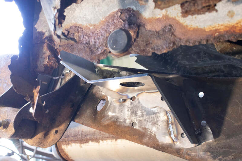 Rust Buster 1988-1998 Chevrolet & GMC C/K 1500 & 2500 Bed and Cab Mount Brackets - Left - Image 5