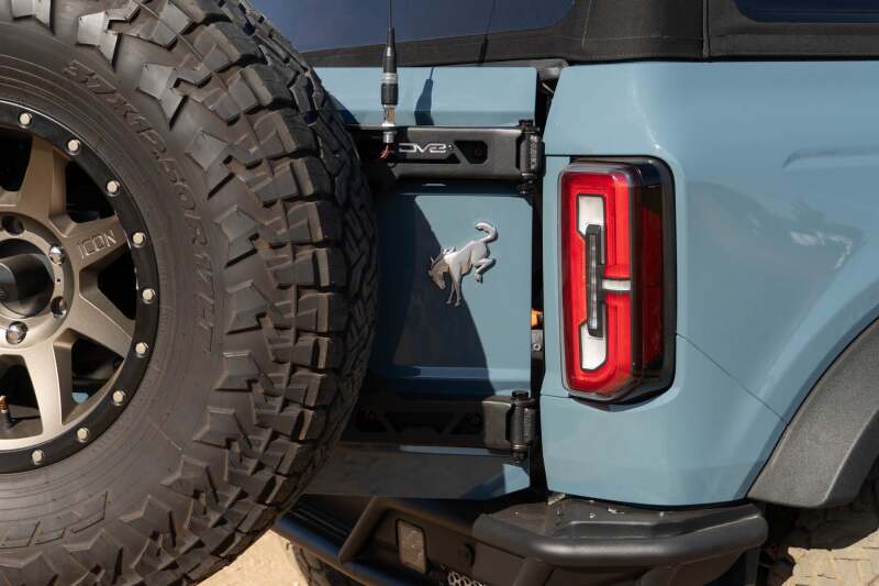 DV8 Offroad 21-24 Ford Bronco Tire Carrier - Image 6
