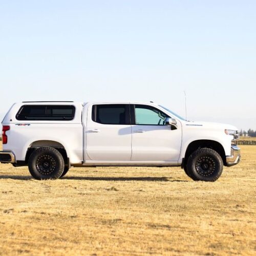 Cognito 19-24 Chevy Silv/Sierra 1500 2WD/4WD 3in Perf Ball Joint Leveling Kit w/ Fox PS 2.0 IFP - Image 3