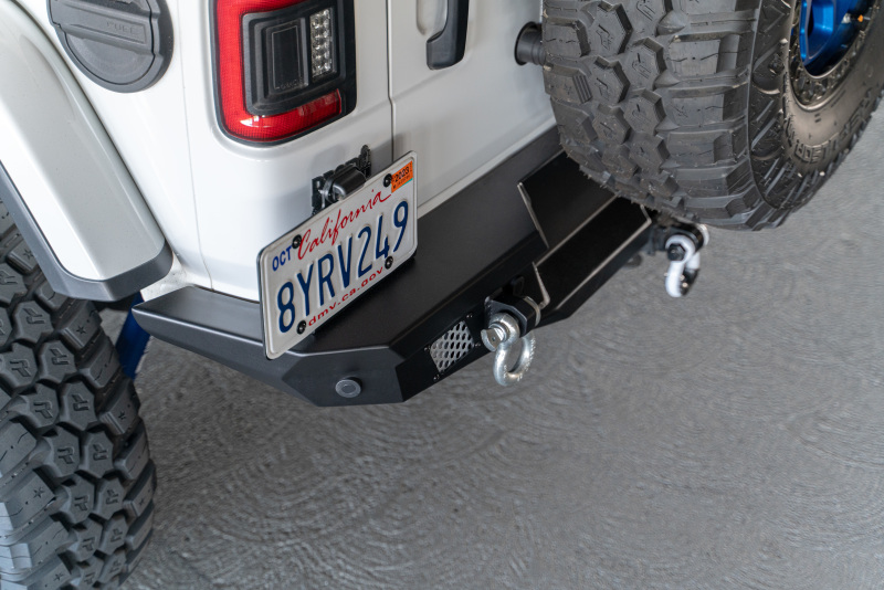 DV8 Offroad 2018 Jeep Wrangler JL MTO Series Rear Bumper w/ Optional Tire Carrier - Image 4