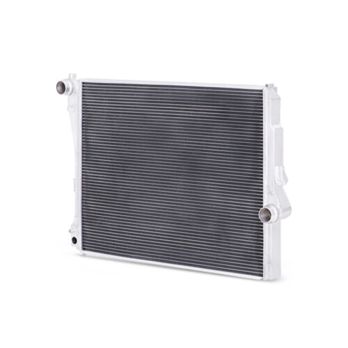 Mishimoto Performance Aluminum Radiator for 99-06 BMW 323i/323i/328i/330i w/ Auto Transmission - Image 4