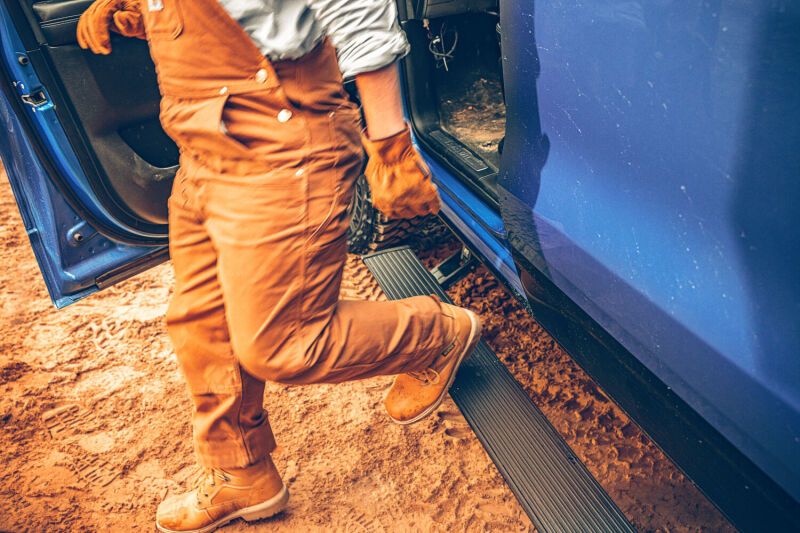 AMP Research PowerStep Plug & Play - Black for 2025 RAM 1500 (Gas ONLY) - Image 4