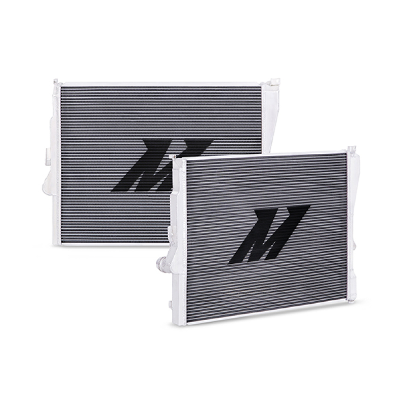 Mishimoto Performance Aluminum Radiator for 99-06 BMW 323i/323i/328i/330i w/ Auto Transmission
