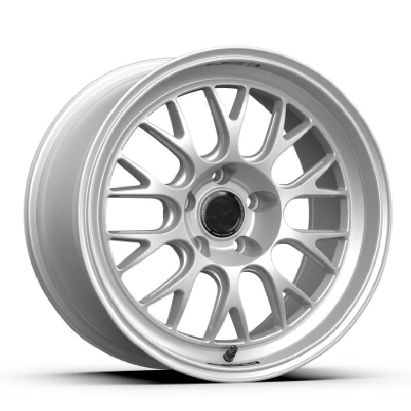 fifteen52 Holeshot RSR 18x9 5x114.3 38mm ET 73.1mm Center Bore Radiant Silver Wheel - Image 3