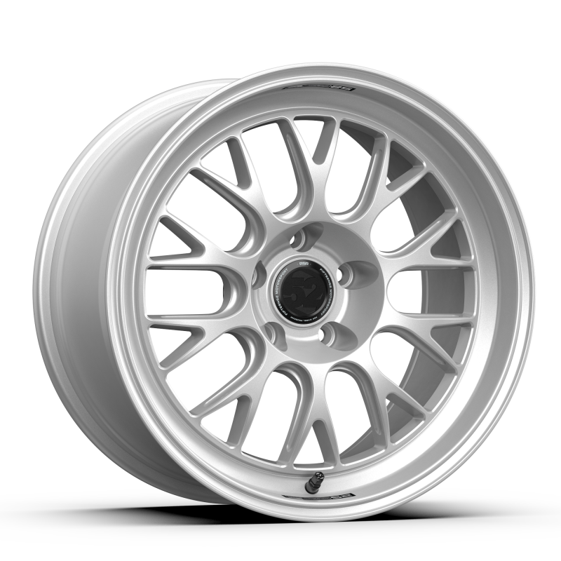 fifteen52 Holeshot RSR 19x8.5 5x112 42mm ET 57.1mm Center Bore Radiant Silver - Image 3