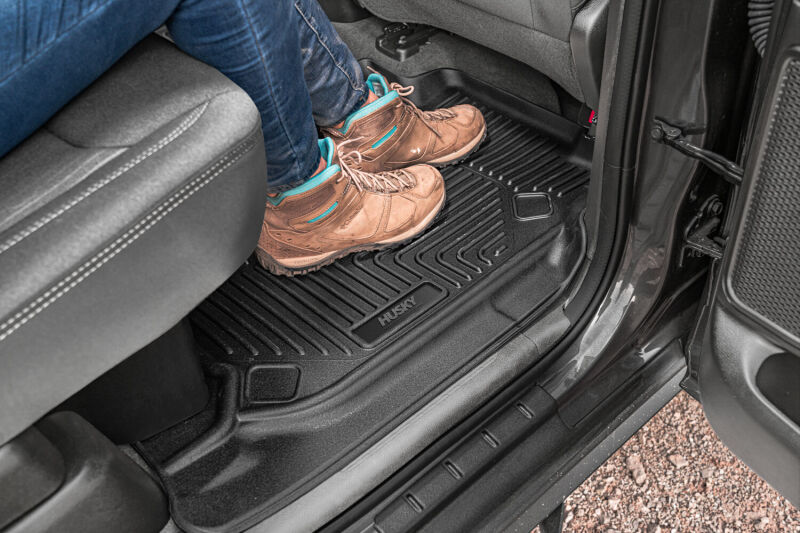 Husky Liners 00-06 GM Suburban/Tahoe/Yukon XL/00-07 Silverado/Sierra Logo-Ready Rear Mud Guards - Image 10