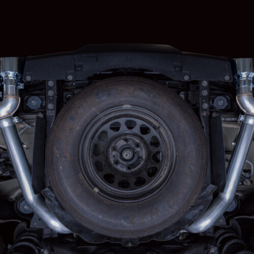 AWE Tuning 2021+ GMC Tahoe/Yukon 5.3L 0FG Split Rear Exit Catback Exhaust - Quad Chrome Silver Tips - Image 7