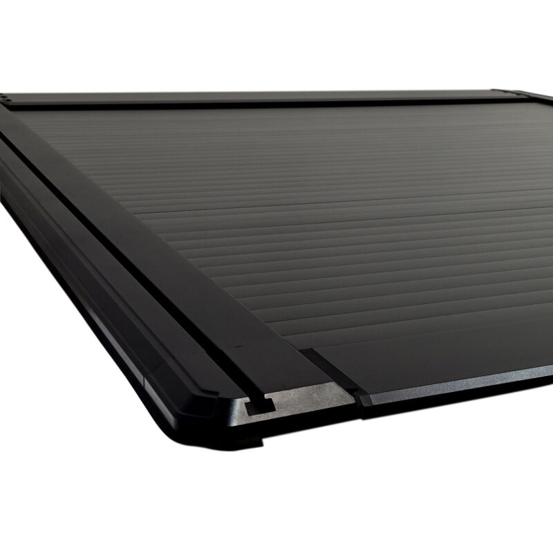 Westin 19-26 GM Silverado/Sierra 2500/3500 6ft 6in Bed Manual Retractable Tonneau Cover - Black - Image 8