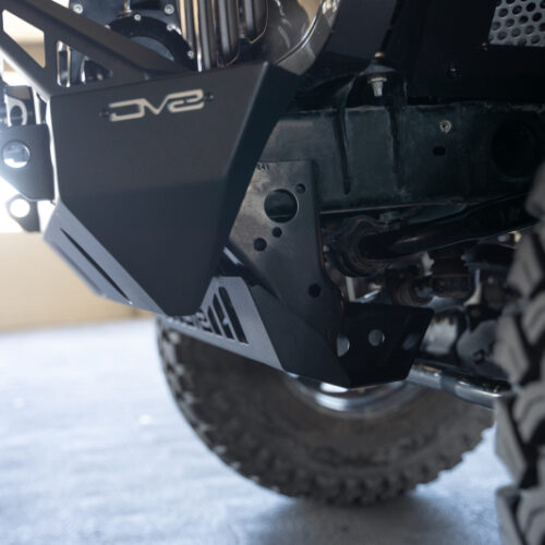 Alternative view of DV8 Offroad 18-23 Jeep Wrangler JL/JT Front Bumper Sway-Bar Disconnect Motor Skid Plate