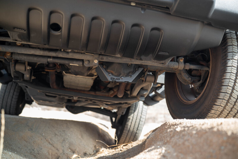 DV8 Offroad 2007-2018 Jeep Wrangler JK Dana 30 Front Differential Skid Plate - Image 7