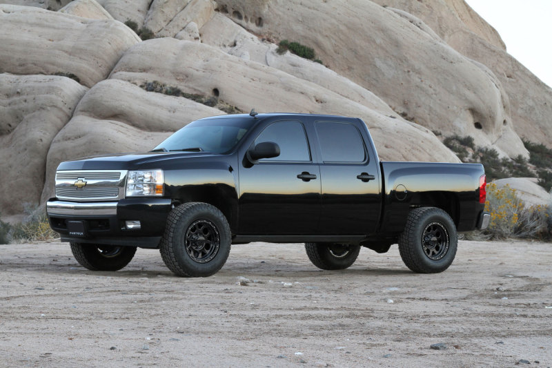 Fabtech 07-18 GM K1500 w/OE Forged UCA 3.5in Budget UCA System w/Rear Perf. Shocks - Image 2