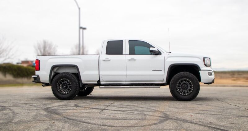 Cognito 07-20 Chevy Silv/Sierra 1500 Yukon/Tahoe/Sub 2WD/4WD 3in Perf Leveling Kit w/ Fox 2.0 IFP - Image 3