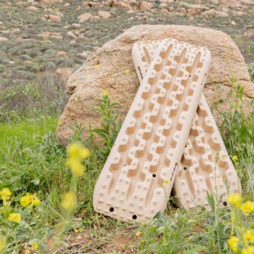 DV8 Offroad DV8 Xtract Traction Boards | Pair | Tan - Image 2