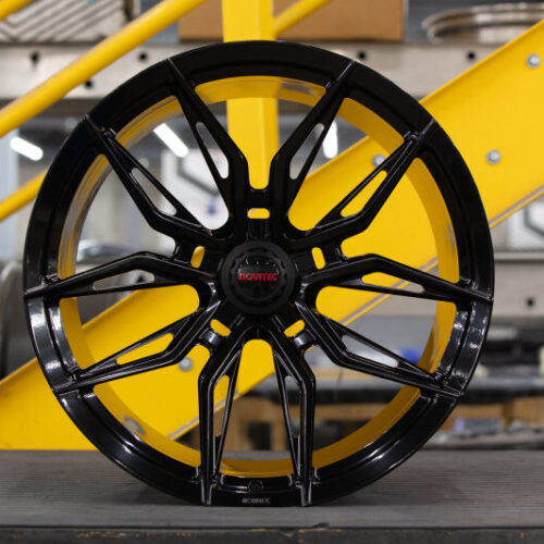Alternative view of Vossen x Novitec NF11 22x12.5 - 5x114.3 BP - ET46 - Gloss Black Ferrari 812 Superfast/GTS Rear Wheel