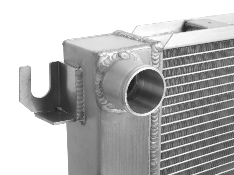 aFe Power 94-02 Dodge Ram 2500/3500 L6 5.9L BladeRunner Street Series Radiator - Image 4