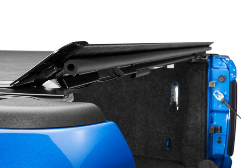 BAK 2024 Toyota Tacoma 6ft Bed Revolver X2 Bed Cover - Image 10