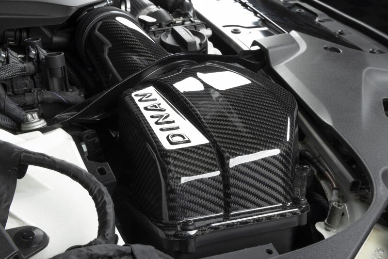 Dinan for 20-23 BMW M550i (G30)/19-26 BMW M850i (G14/G15/G16) Carbon Fiber Cold Air Intake - Image 2