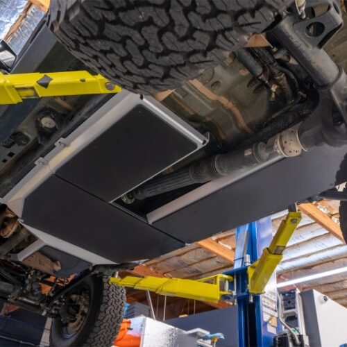 Rugged Ridge 18003.53 18-23 Jeep Wrangler JLU 4dr Alum. Skid Plate for Gas Tank/Exhaust - Tex. Blk - Image 5