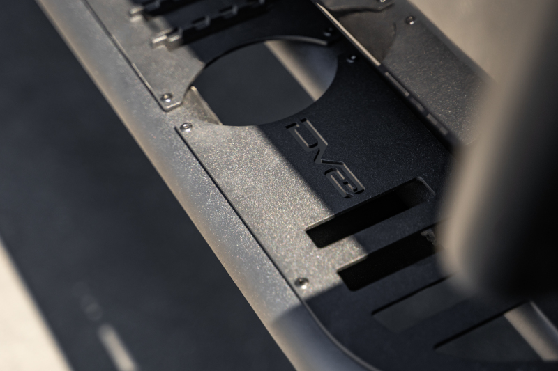 DV8 Offroad 18-23 Jeep Wrangler JL 4 Door Body/Pinch Weld Mounted Step - Image 3