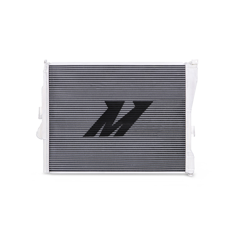 Mishimoto Performance Aluminum Radiator for 99-06 BMW 323i/323i/328i/330i w/ Auto Transmission - Image 3