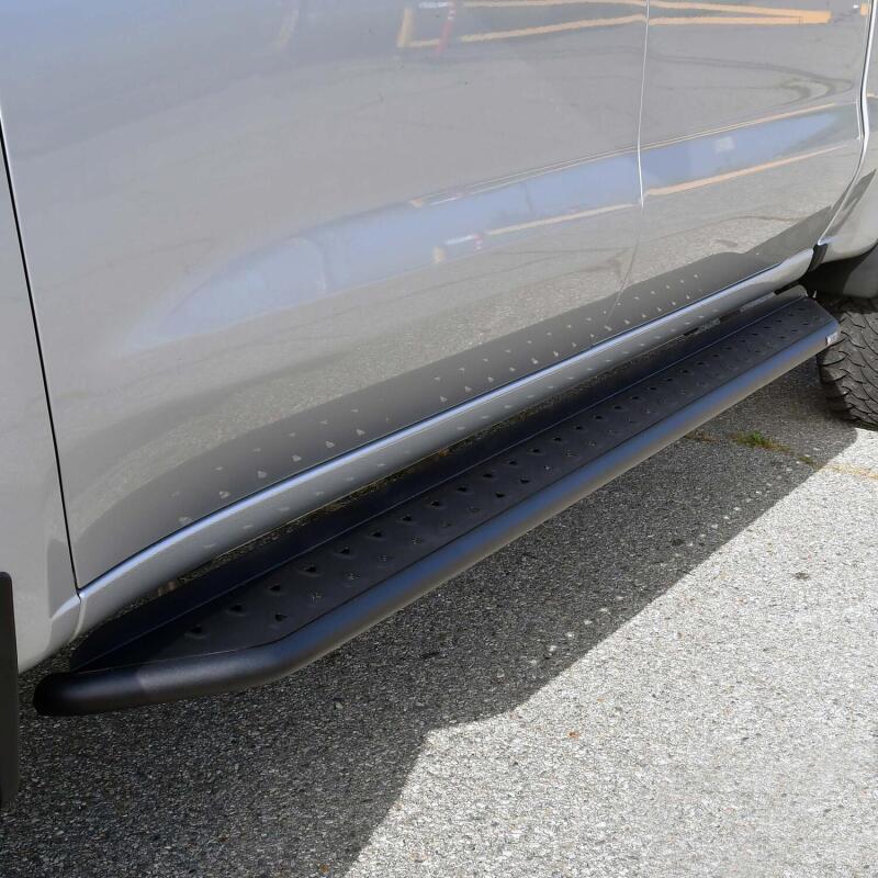Westin 19-23 Chevrolet/GMC Silverado/Sierra 1500 Crew Cab Outlaw Nerf Step Bars - Textured Black - Image 10