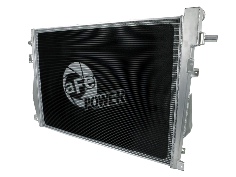 aFe Power 11-16 Ford F250/F350 Super Duty Power-Stroke V8 6.7L (td) BladeRunner Street Series Radiator - Image 2