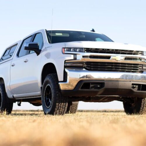 Cognito 19-24 Chevy Silv/Sierra 1500 2WD/4WD 3in Perf Ball Joint Leveling Kit w/ Fox PS 2.0 IFP - Image 2