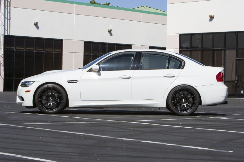 Dinan for 08-11 BMW M3 (E90) Free Flow Axleback Exhaust System - Black Tips - Image 2