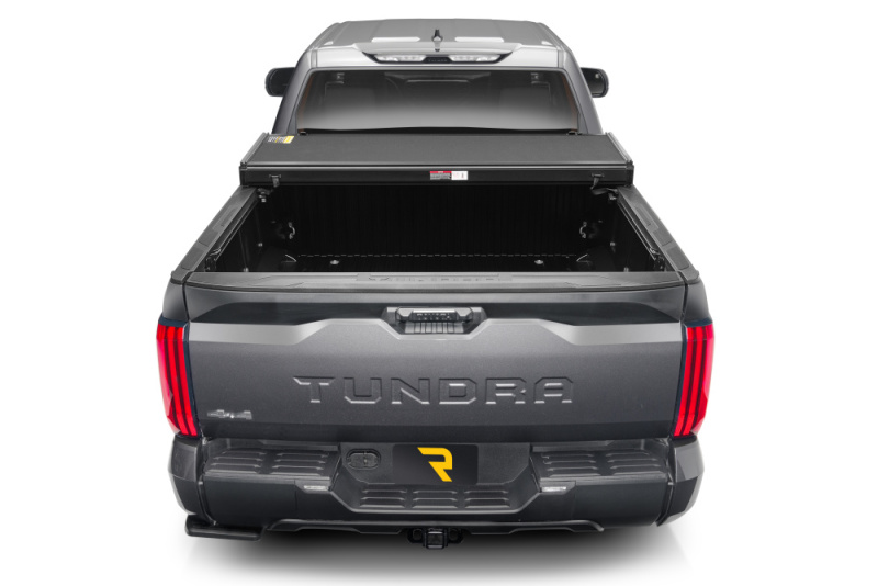 Extang 2024 Toyota Tacoma (5ft Bed) Solid Fold ALX - Image 7