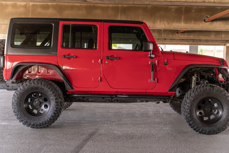 DV8 Offroad 07-18 Jeep Wrangler JK (4 Door Only) OE Plus Side Steps - Image 9