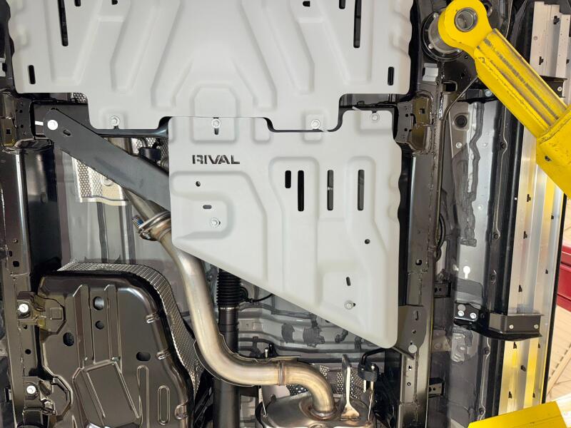 Rival 24-26 Toyota Tacoma i-Force / 25-26 Toyota 4Runner i-Force Aluminum Transfer Case Skid Plate - Image 2