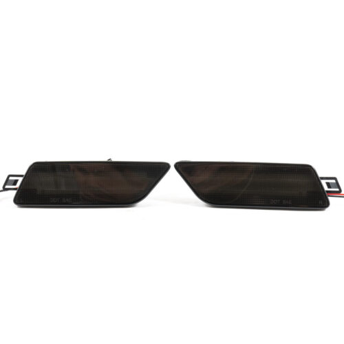 Alternative view of Porsche Macan Side Marker Lights - Smoked