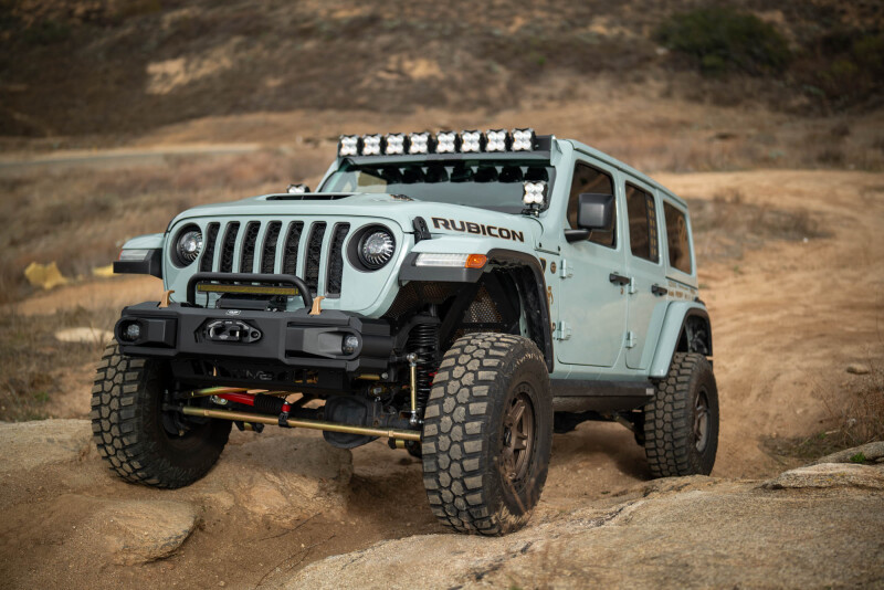 DV8 Offroad 18+ Jeep Wrangler JL / 20+ Jeep Gladiator JT OE Plus Front Bumper - Image 2
