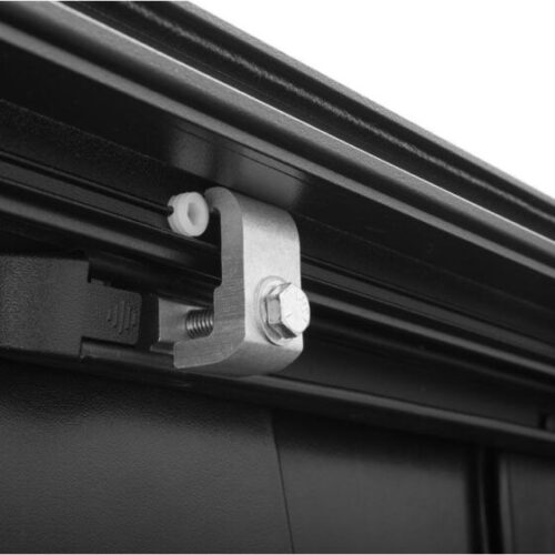 Retrax 18-21 Toyota Tundra CrewMax 5.5ft. Bed (w/Deck Rail Sys) Retrax EQ - Image 5