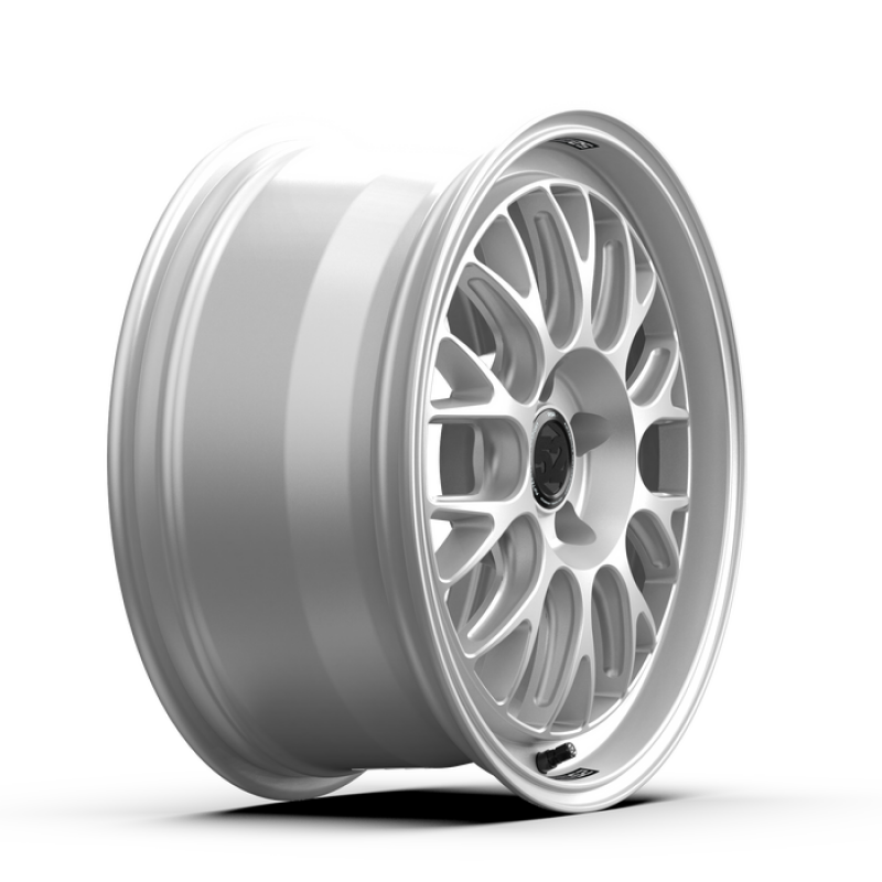 fifteen52 Holeshot RSR 18x8.5 5x112 42mm ET 57.1mm Center Bore Radiant Silver - Image 3