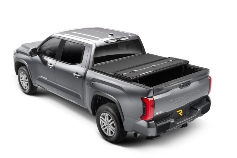Extang 2024 Toyota Tacoma (5ft Bed) Solid Fold ALX - Image 3