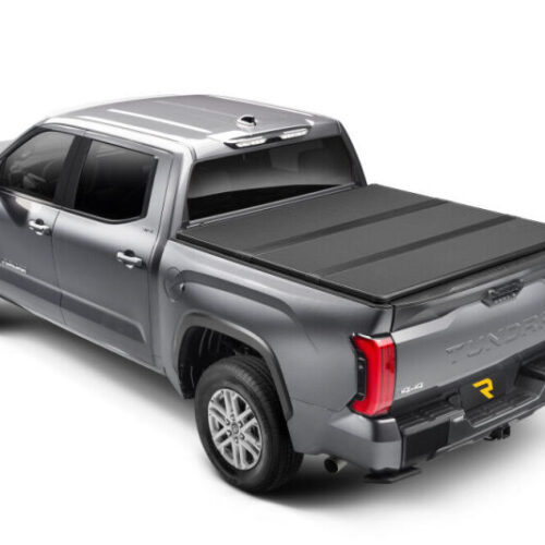 Extang 2024 Toyota Tacoma (5ft Bed) Solid Fold ALX - Image 9