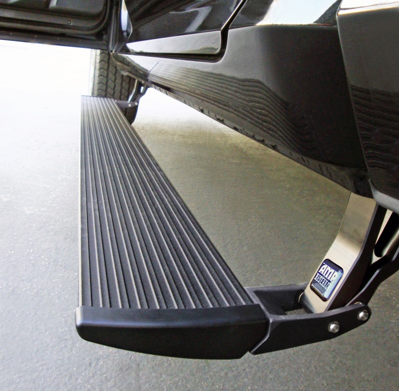 AMP Research PowerStep Plug N Play - Black for 2018-2019 Jeep Grand Cherokee - Image 3