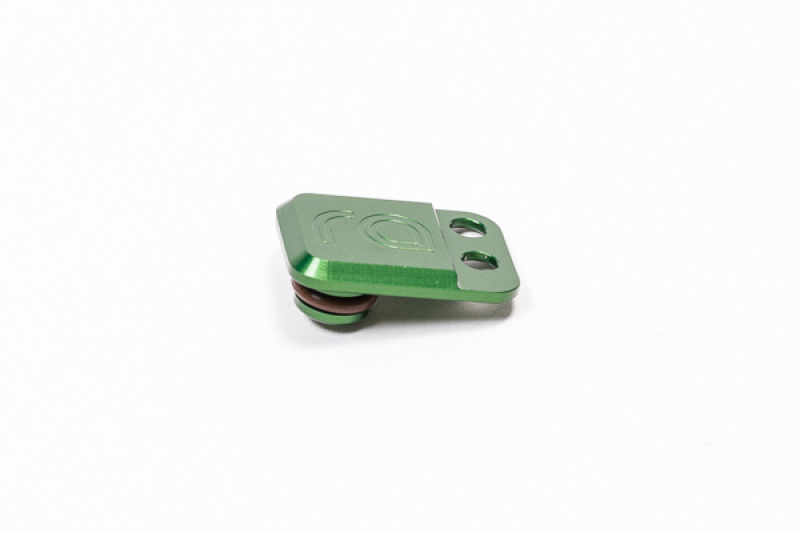 Radium Engineering Mitsubishi EVO X Fuel Tank Pressure Plug - Image 2