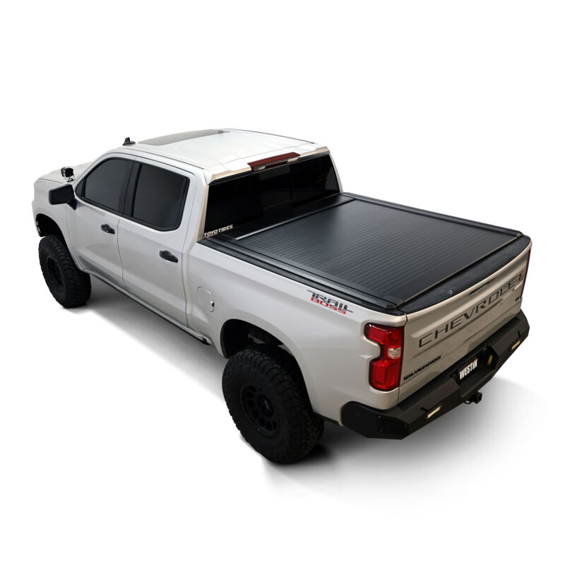 Westin 19-26 GM Silverado/Sierra 1500 5ft 8in Bed Manual Retractable Tonneau Cover - Black - Image 4