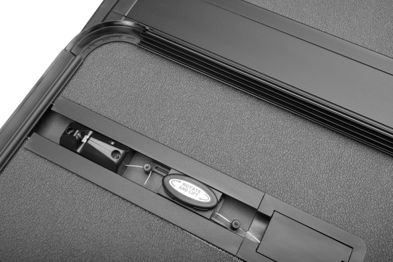 Extang 19-23 Chevy/GMC Silverado/Sierra 1500 (5ft. 10in. Bed) Solid Fold ALX - Image 10