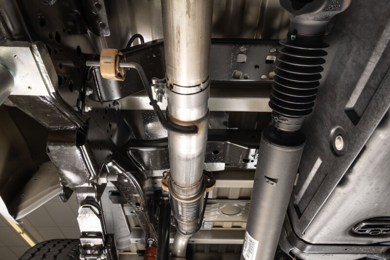 Flowmaster 17-24 F250/F350 GAS Direct Fit FlowFX Cat-Back Exhaust System - Image 8