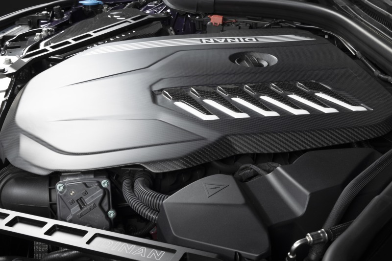 Dinan for 19-26 BMW B58D (G01/G02/G20/G22/G23/G26/G42) Matte Carbon Fiber Engine Cover w/Gloss Accents - Image 8