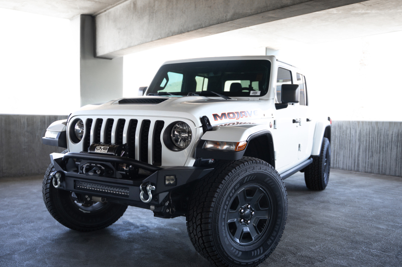 DV8 Offroad 18-23 Jeep Wrangler JL / 20-23 Jeep Gladiator JT FS-7 Mid-Width Winch Front Bumper - Image 7