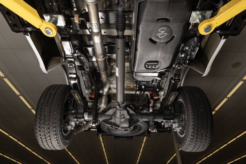 Flowmaster 17-24 F250/F350 GAS Direct Fit FlowFX Cat-Back Exhaust System - Image 4