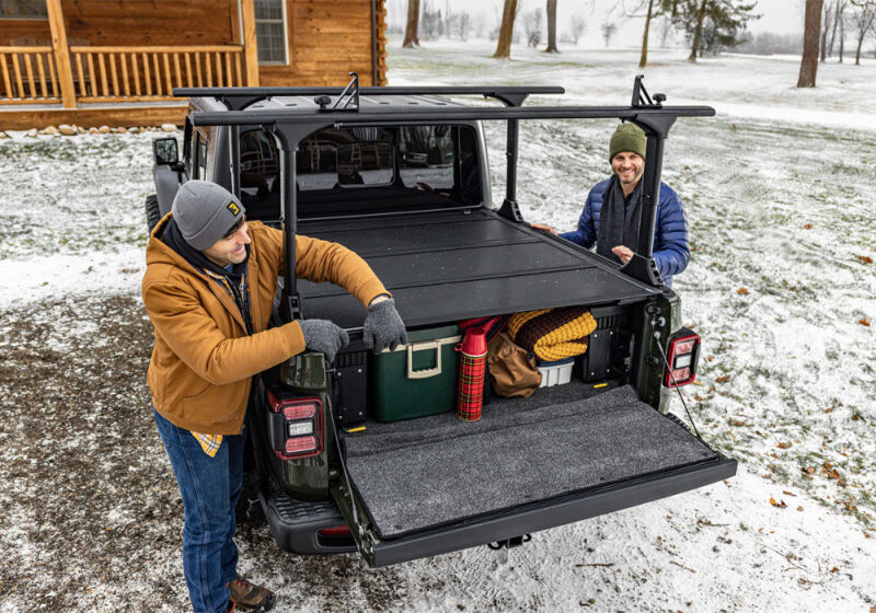 BAK 02-18 & 19-24 Classic Dodge Ram 8ft Bed (20-26 2500/3500 New Body Style) BAKFlip MX4 TS - Image 3