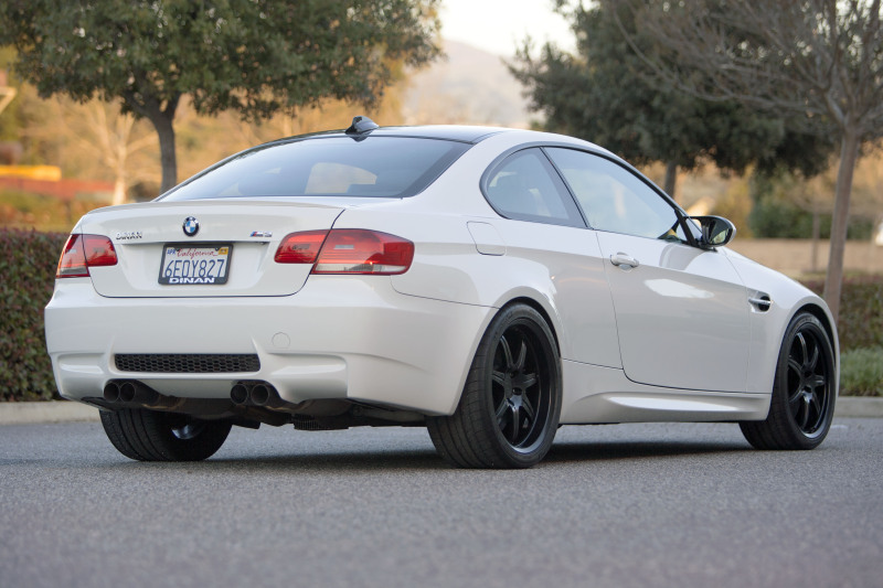 Dinan for 08-13 BMW M3 (E92/E93) Free Flow Axleback Exhaust System - Black Tips - Image 9